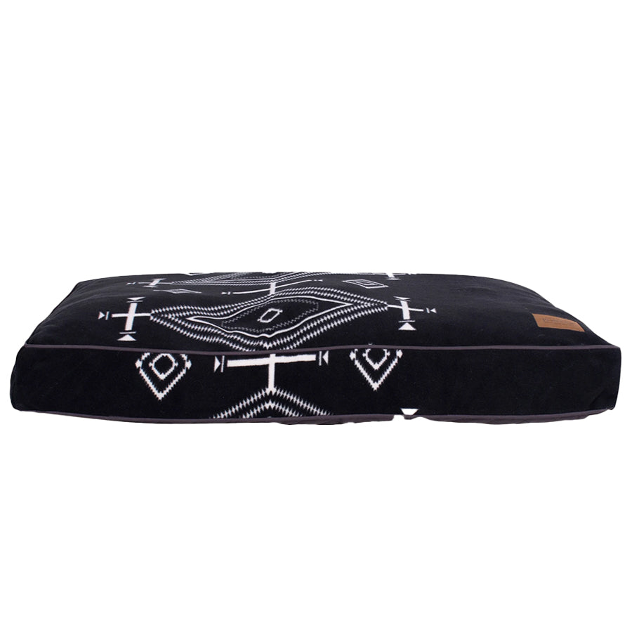 water-resistant Pendleton Dog Bed Los Ojos pet napper