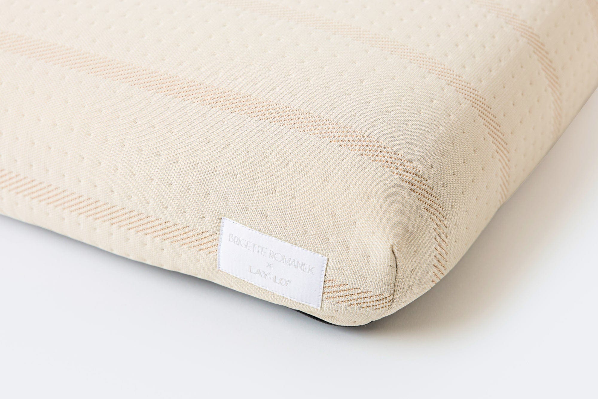 Brigette Romanek Designer | Designer Dog Bed With Removable Luxery Cover - Beige